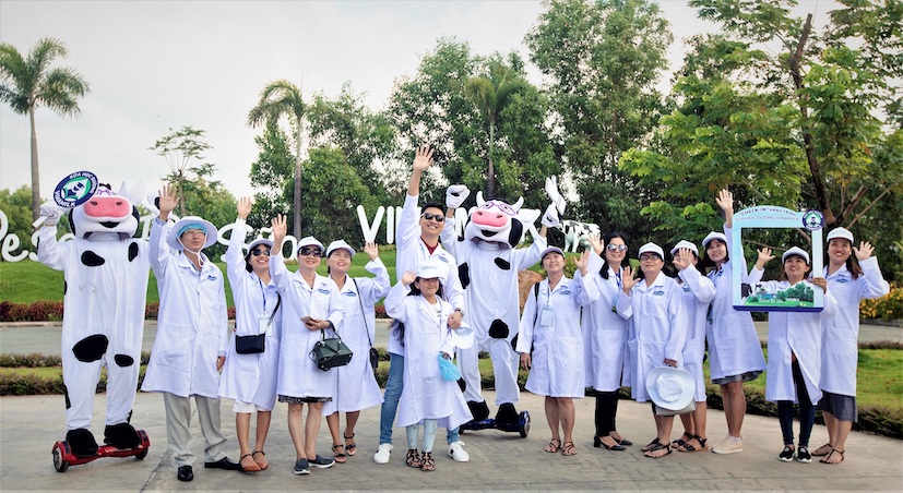 "Chuyện[-]hậu[-]trường"[-]của[-]mỗi[-]hộp[-]sữa[-]học[-]đường